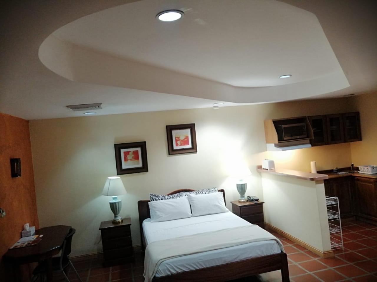 Apartotel Don Francisco San Jose  Bagian luar foto